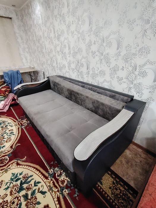 Тақта диван сатамын