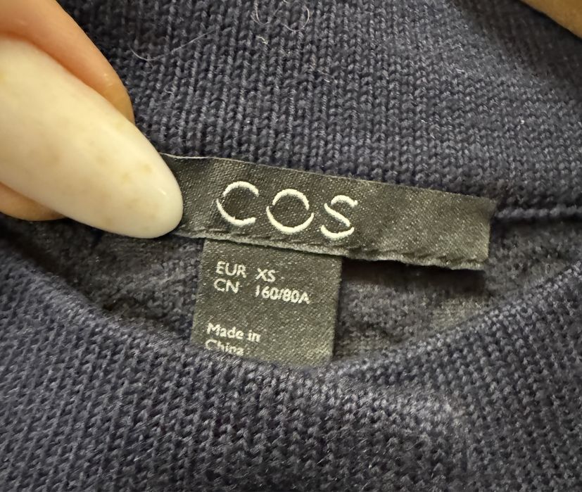 Pardesiu COS, mărime XS.