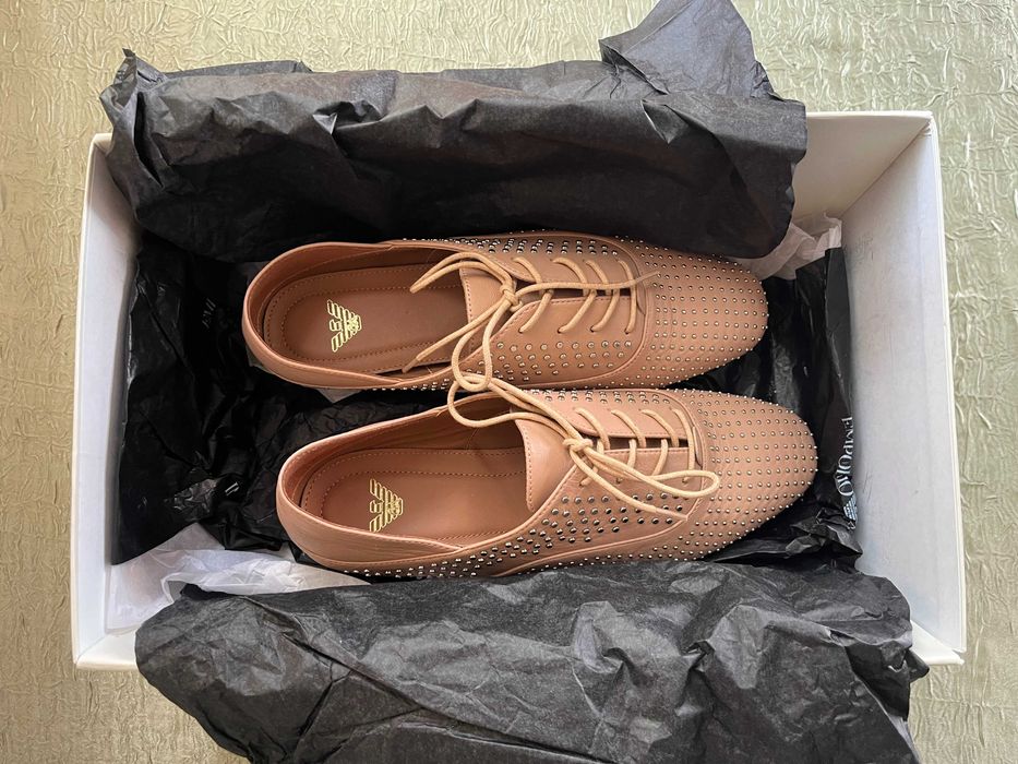 ЧИСТО НОВИ дамски обувки Emporio Armani