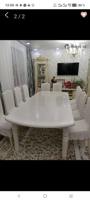 Продаю гостинный стол
