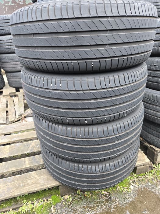 4бр. 235 55 18 Michelin летни.