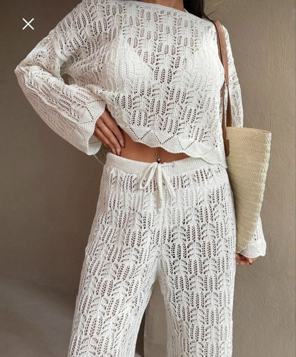 Дамски ажурен костюм