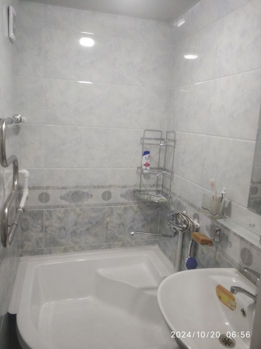 Яаккасарой тум.Кушбеги даха 22уй 6 хонодон 2/2/9уй Опшежета сотилади