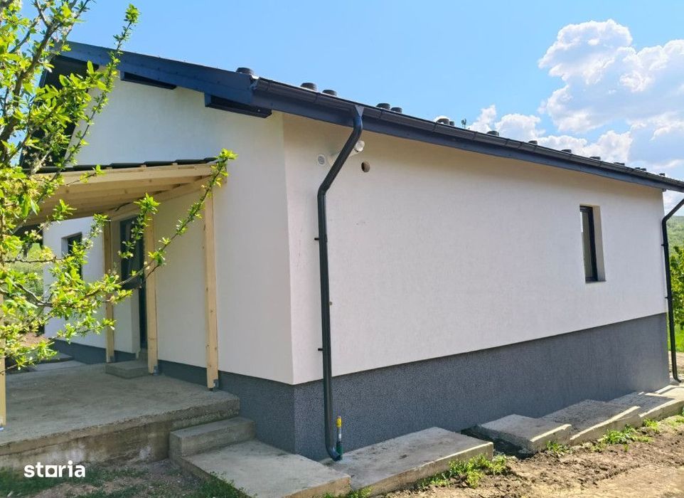 Casa 3 camere Tomesti , 100 metri Cod:160649