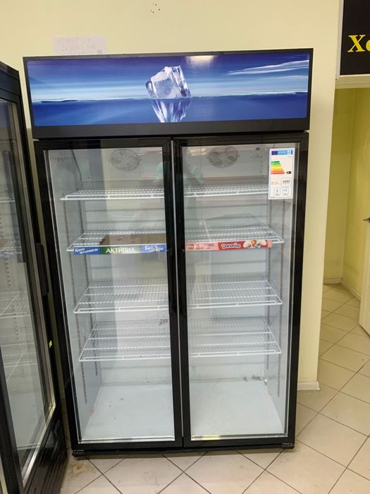 Продам большой холодильник