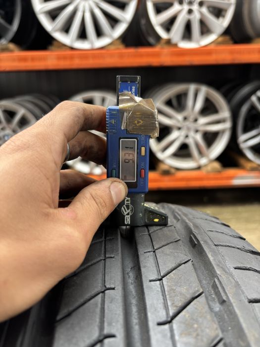 Anvelope Vara 215/65/16C Continental VanContact Ultra 215 65 16C R16C