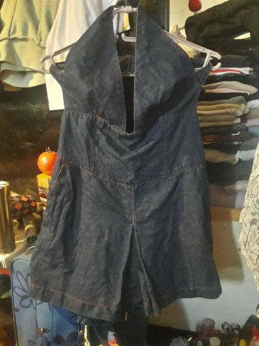 Продавам дънкова пола-панталон Sisley