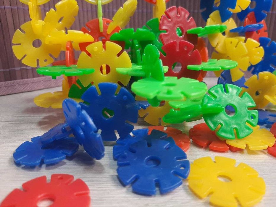 Конструктор для детей подарок на подарок