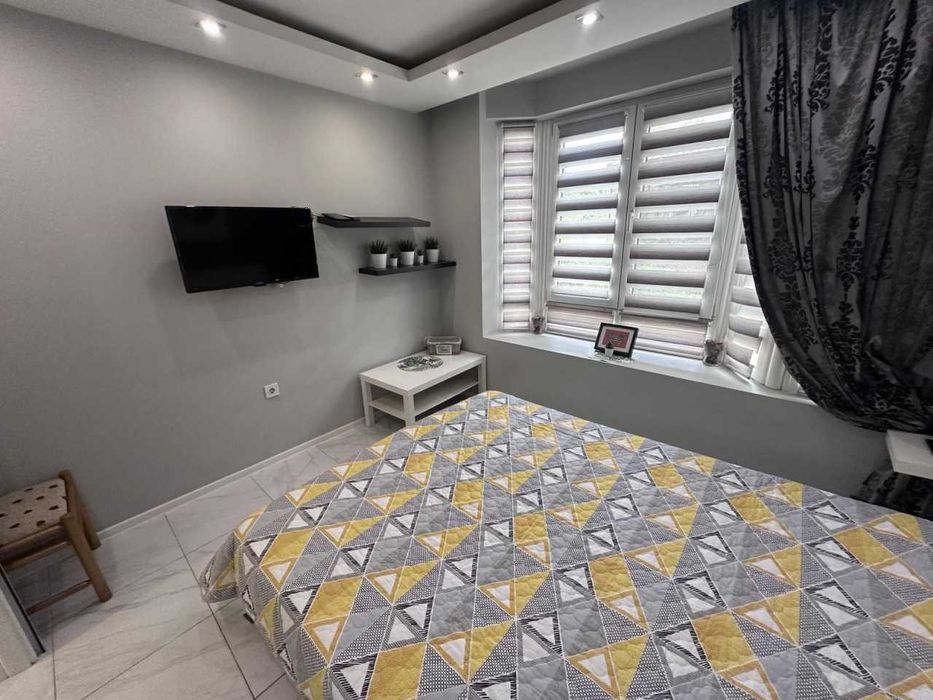 Двустаен апартамент в Каменица  1