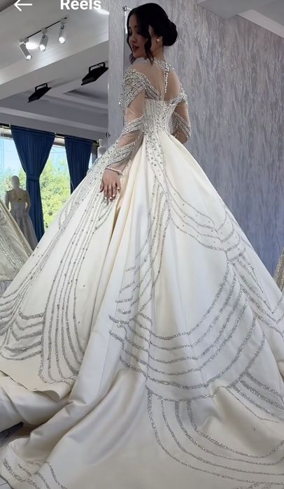 Свадебные платье срочно продам