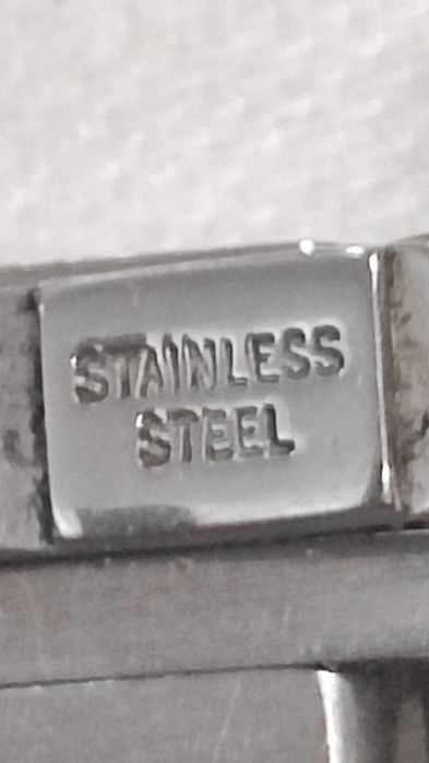 Часовник - гривна швейцарски