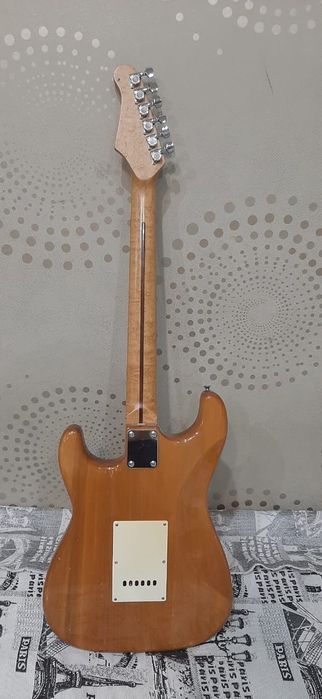 Продам электро Гитара