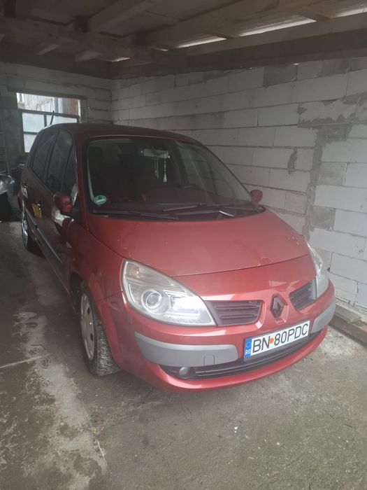 Vând Renault scenic