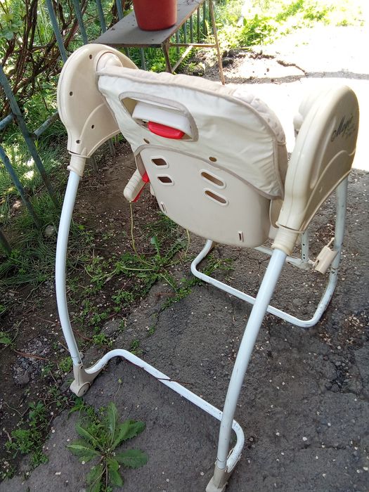 Детское кресло качалка.