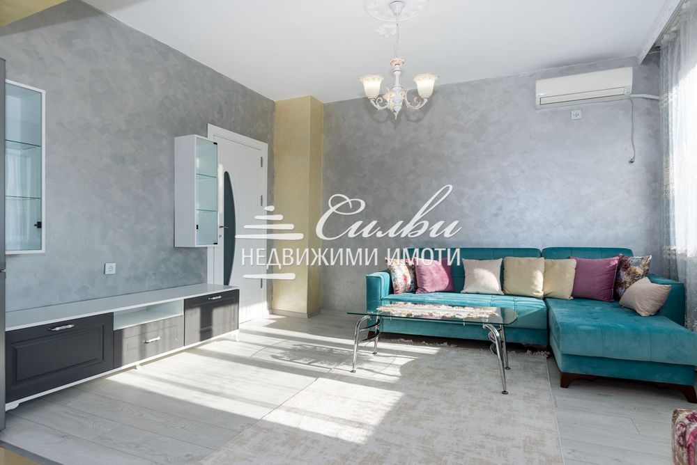 Дава се под наем Тристаен апартамент в Шумен, Военно училище - 80 кв.м за 433.5 € - Снимка #1