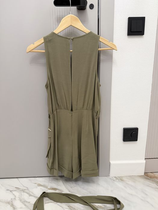 Guess комбинезон размер XS-S