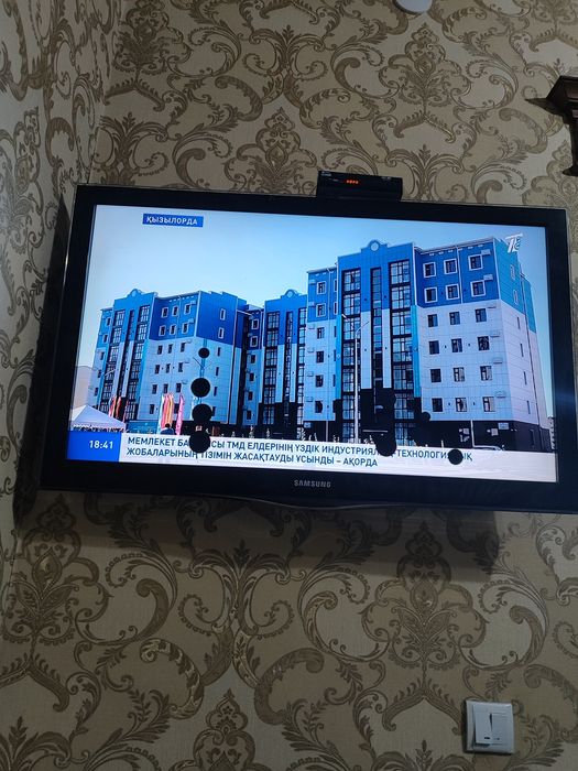 Телевизор с приставкой