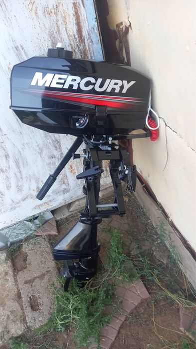 Продам лодочный матор Mercury