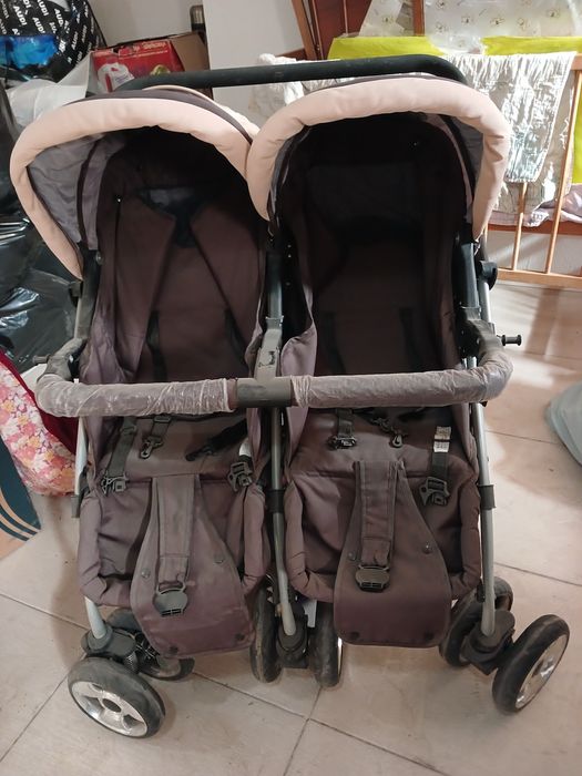Продаётся двухместная коляска для двойни/погодок!