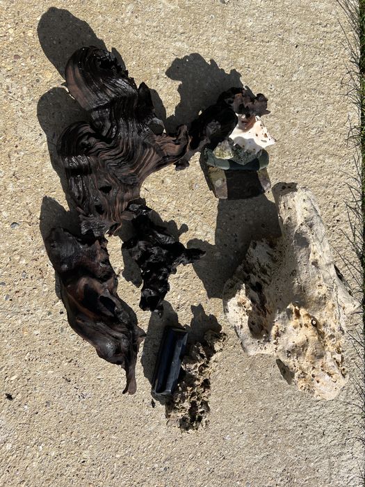 Decoratiuni acvariu din lemn și piatră – design unicat