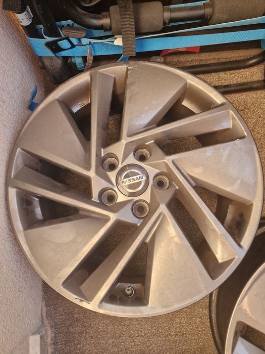 Vand jante originale Nissan Qashqai R17