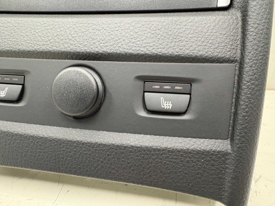 Заден въздуховод с бутони за подгрев БМВ Ф30 Ф32 Ф36 М3 Ф80 М4 Ф82