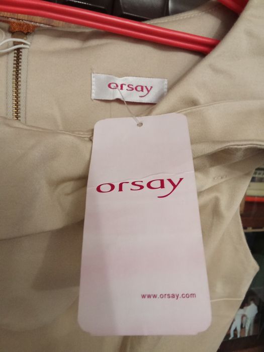 Платье женское. .