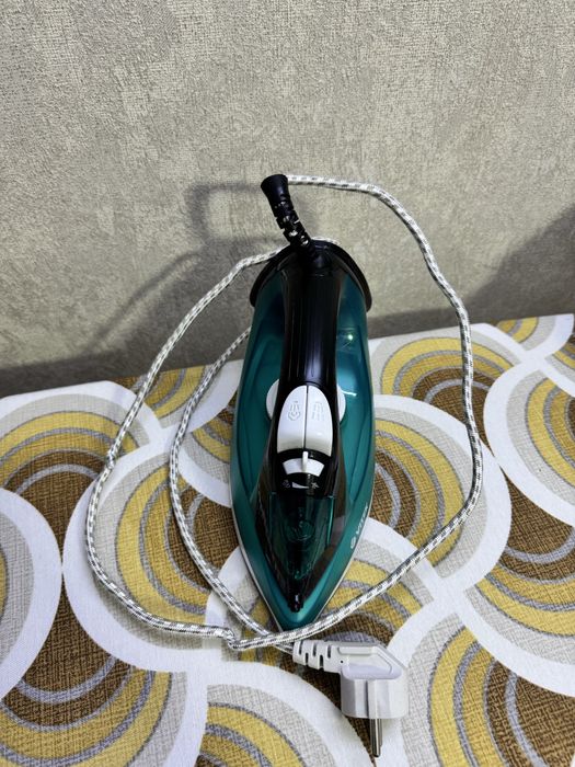 Продам 2 утюга б/у