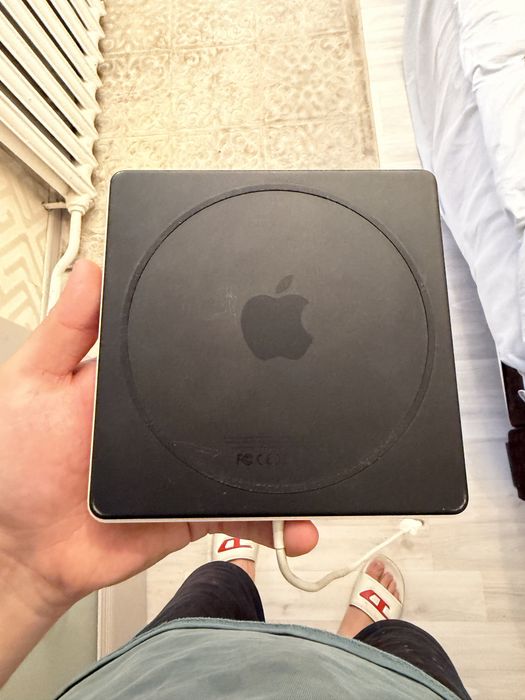 Диковод Apple USB SuperDrive