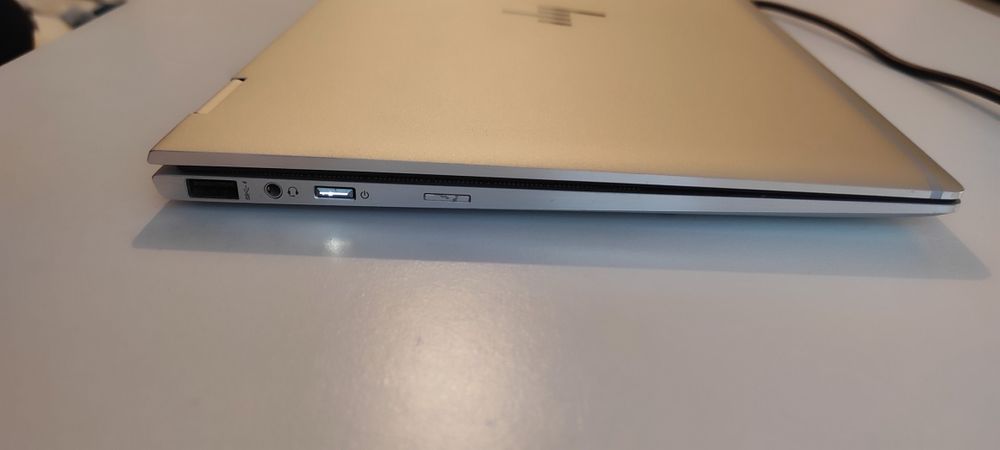 HP EliteBook x360 1030 G3 | i7 vPro Gen 8 | 16GB RAM | 256 GB SSD | To