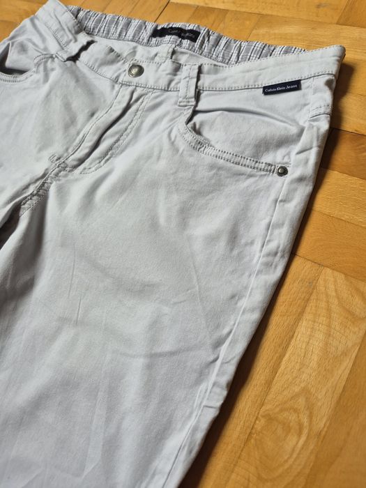 Pantaloni scurți/capri Calvin Klein Jeans pentru fete/adolescente - 16