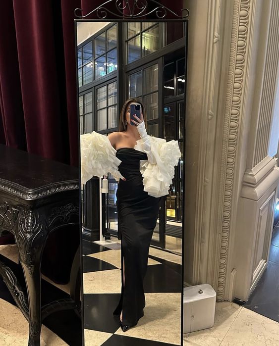 Платье с перчатками