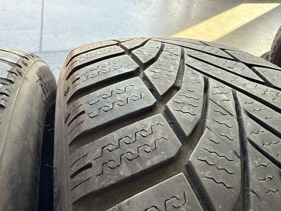 2бр. Зимни Гуми 205/60R/16 -FALKEN- DOT:4722- 4.7мм. ** 35€. за 2бр.**