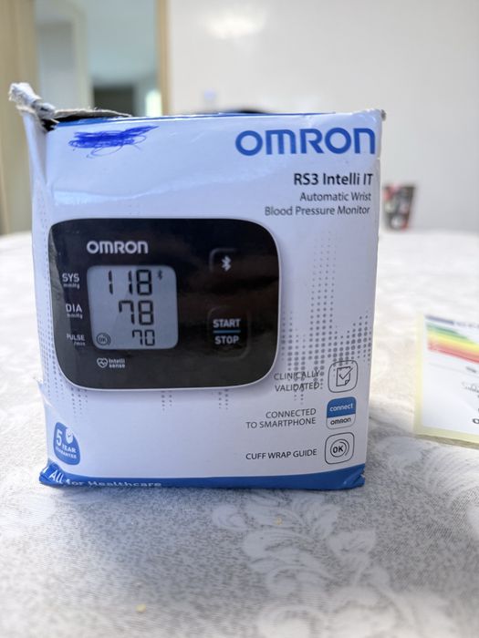 Omron RS3 Intelli IT HEM-6161T-E