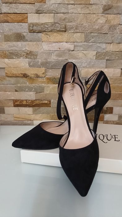 Pantofi catifea eleganti