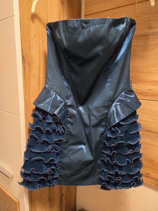 Рокли за повод няколко