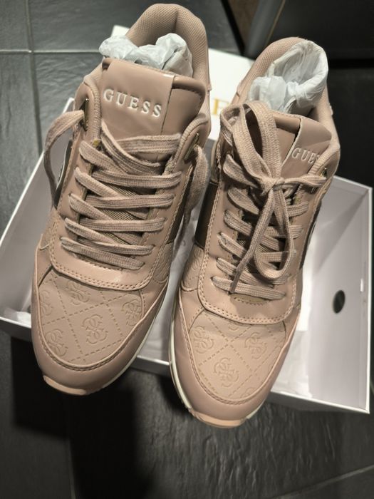 Дамски сникърси Guess 39 номер