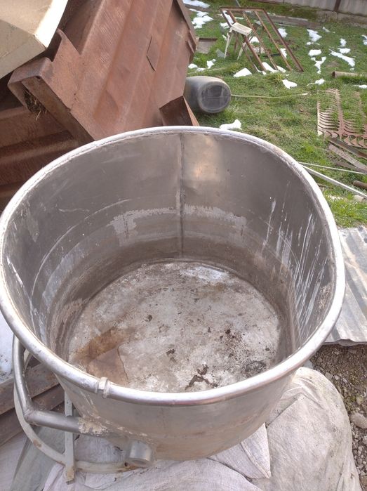 Продаётся кастрюлю от тесто меса