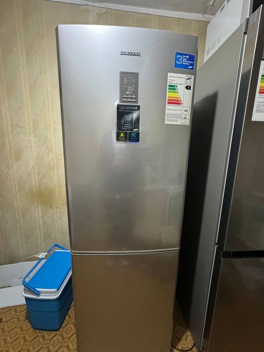Холодильник samsung