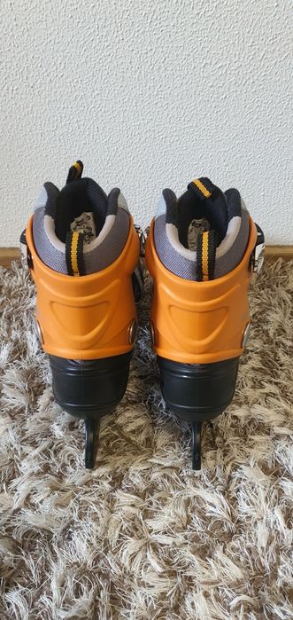 Vând patine reglabile 37-40...impecabile!