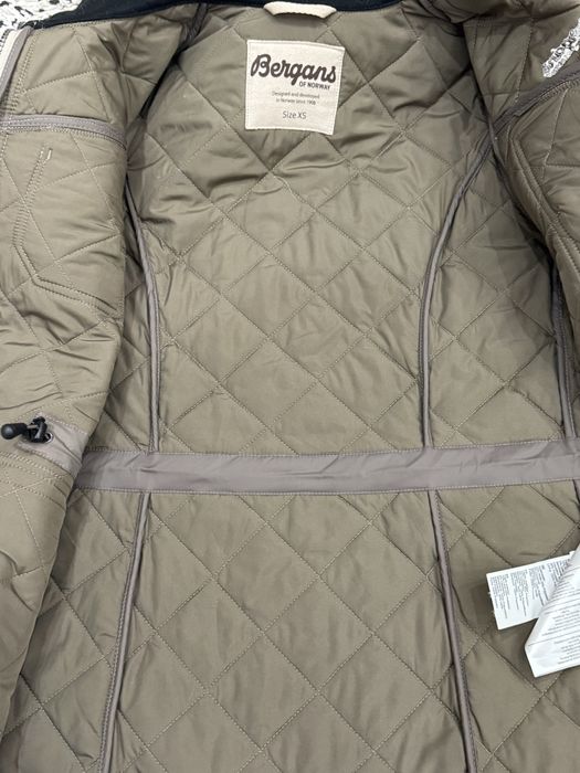 Дамско вълнено яке BERGANS OF NORWAY . Размер XS