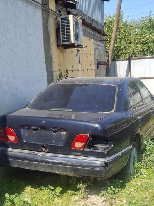 W210 mercedes benz!