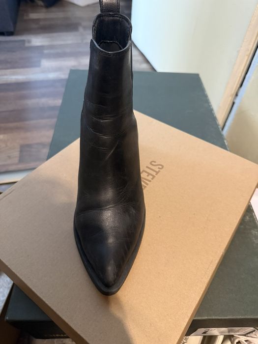 Обувки на Steve Madden