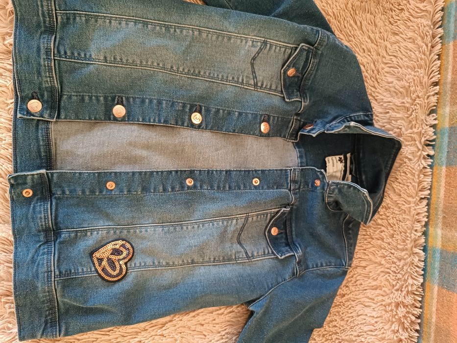 Продам детские вещи на девочку 140 размер