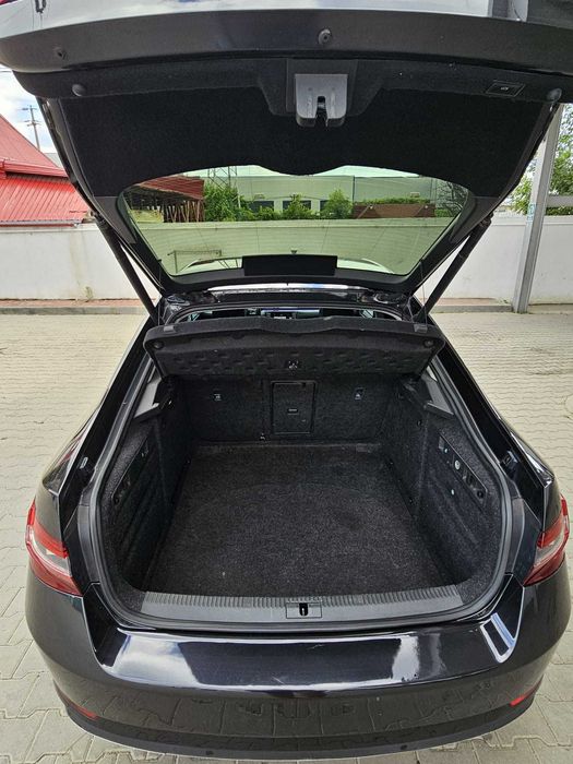 Skoda Superb 2.0 TDI /Automata/ Berlina