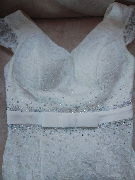 Официална дълга рокля от дантела /абитуриентска, булчинска/