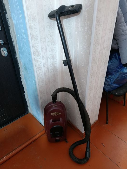 Продам пылесос Nova
