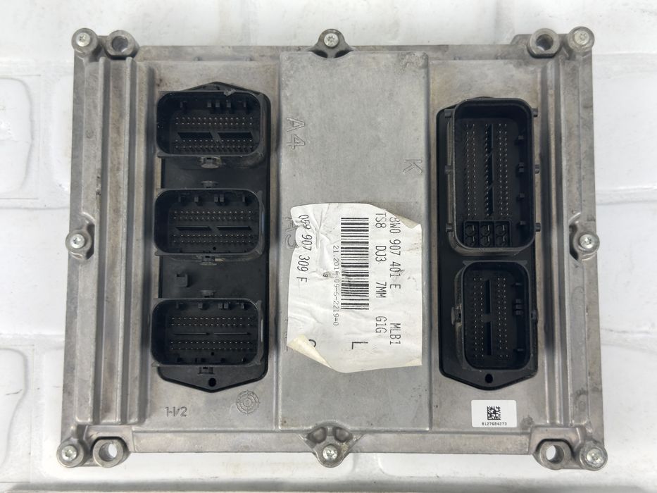 Компютър двигател AUDI A4 A5 8W0907401E 059907309F
