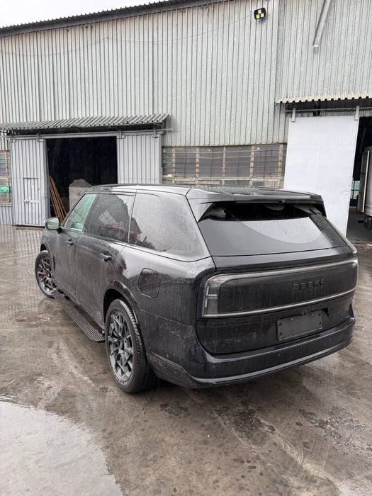 Zeekr 9x 50kw nd 40 full sideniya aylanadi