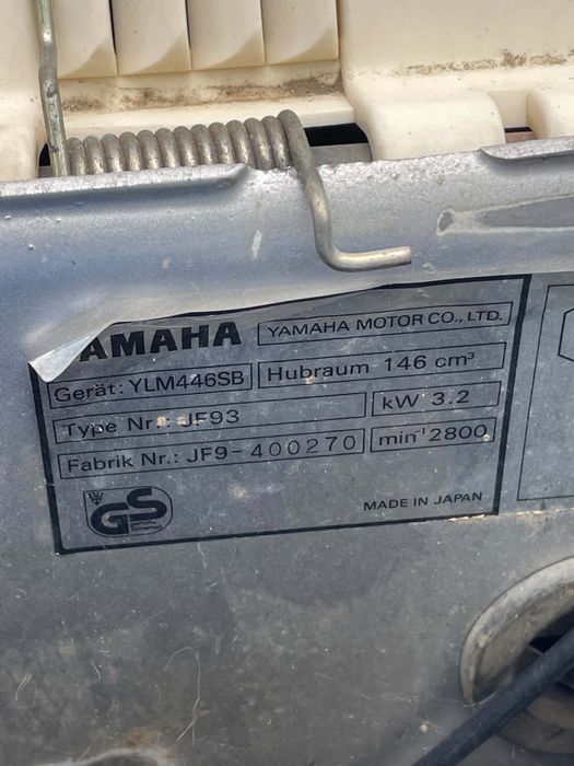 Maşinǎ de tuns iarba Yamaha YLM446SB